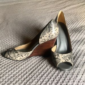 Banana Republic Snake Print Pumps